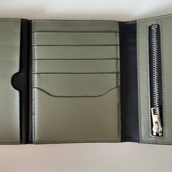 ARMY GREEN ACNE TRIFOLD WALLET - Picture 4 of 6